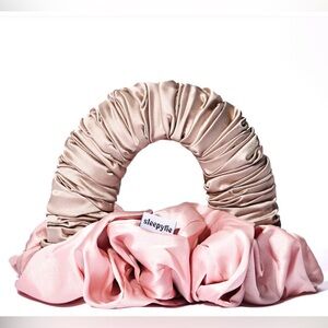 Sleepy Tie Pink and Gold Hair Tool